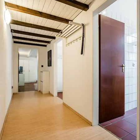 Dellbruck Apartment