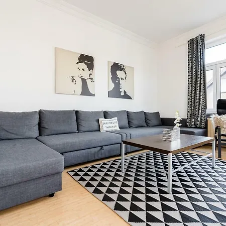 Dellbruck Apartment *
